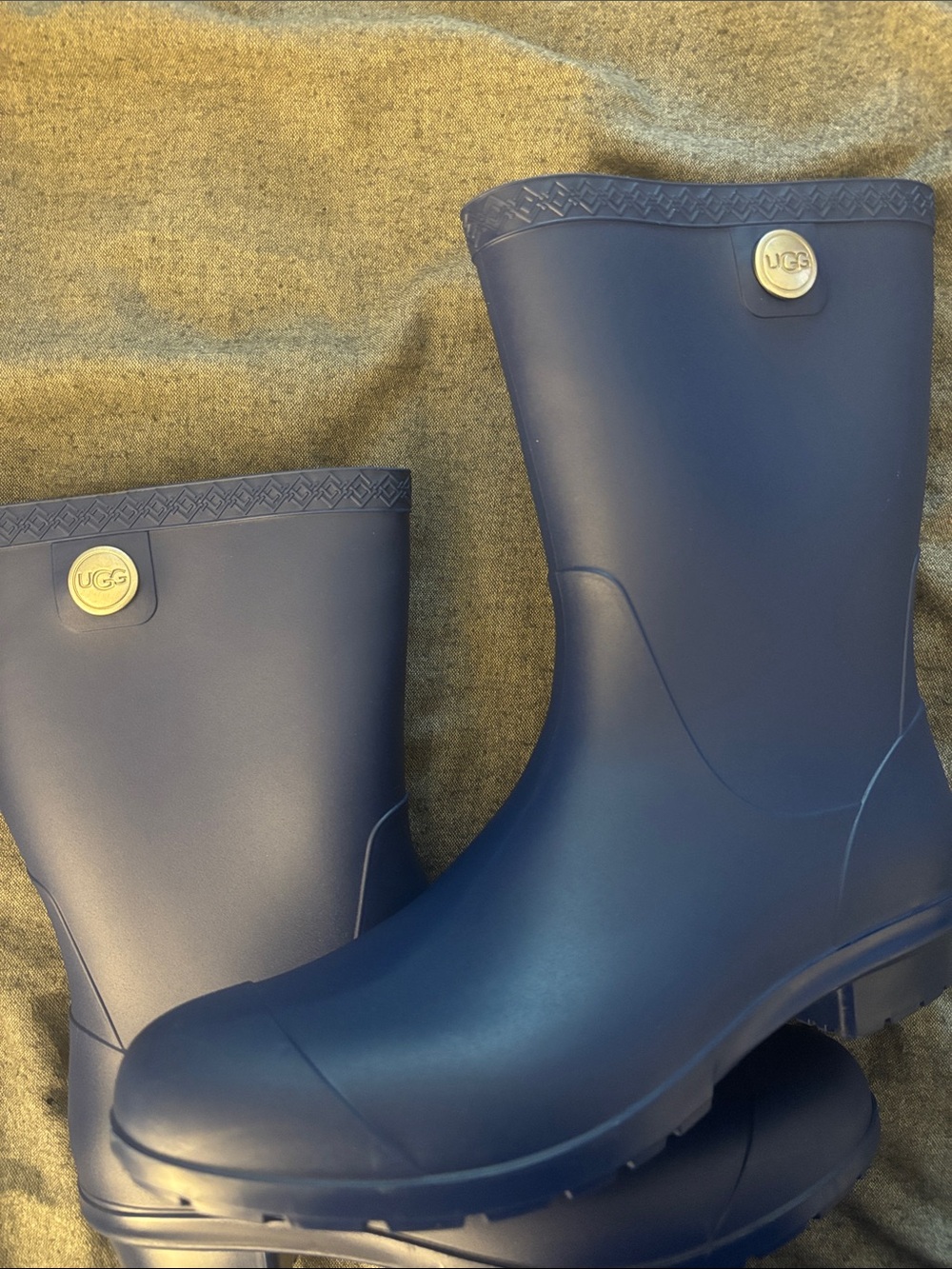 UGG Navy Mid-Calf Rubber Rain Boots